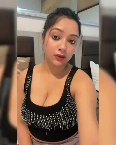 Call Girls Service Amausi Airport